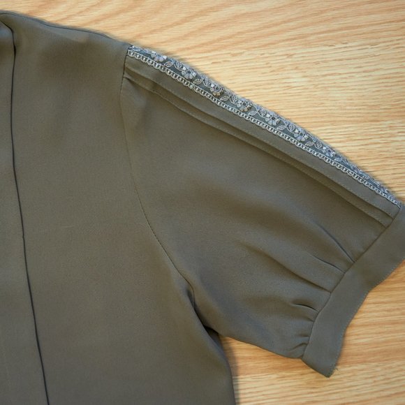 Vintage Givenchy Women's Green Polyester Top Blouse, Back Buttons, Size M - Picture 3 of 9